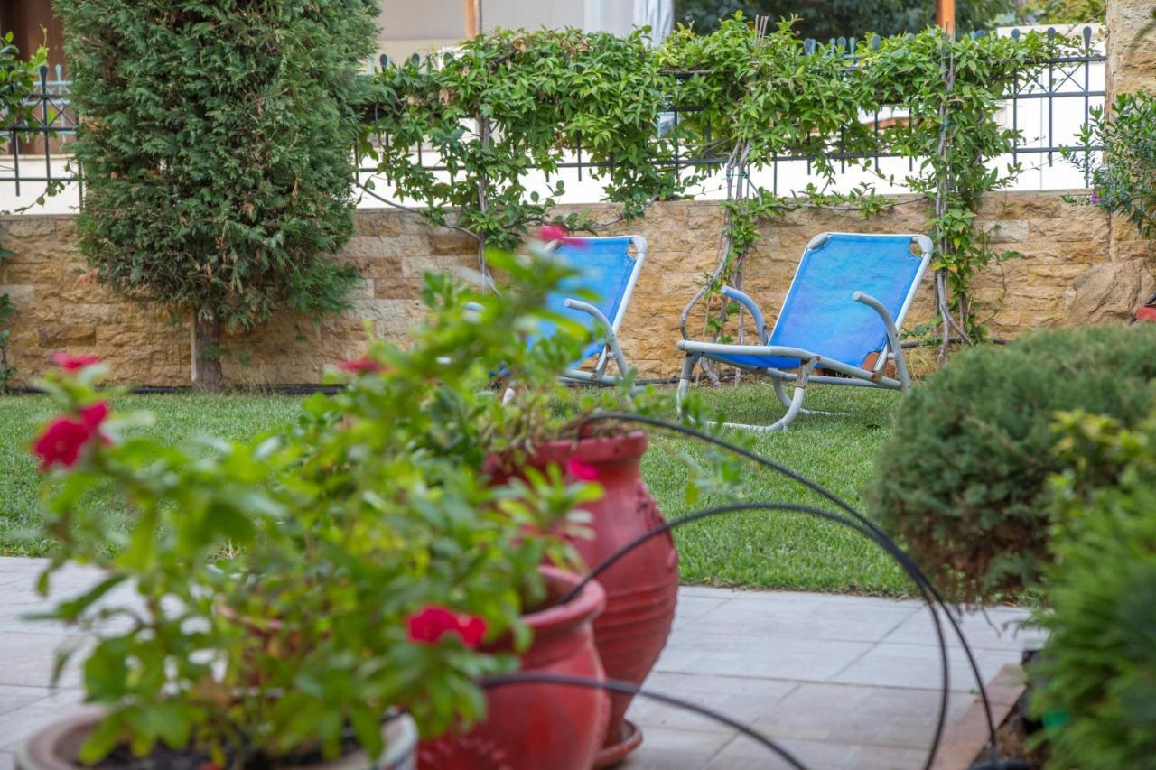 Sofia'S Villa Nikiti  Buitenkant foto